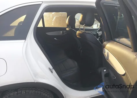 2017 Mercedes-Benz Glc 300 4Matic from USA, damaged, VIN WDC0G4KB8HF139085